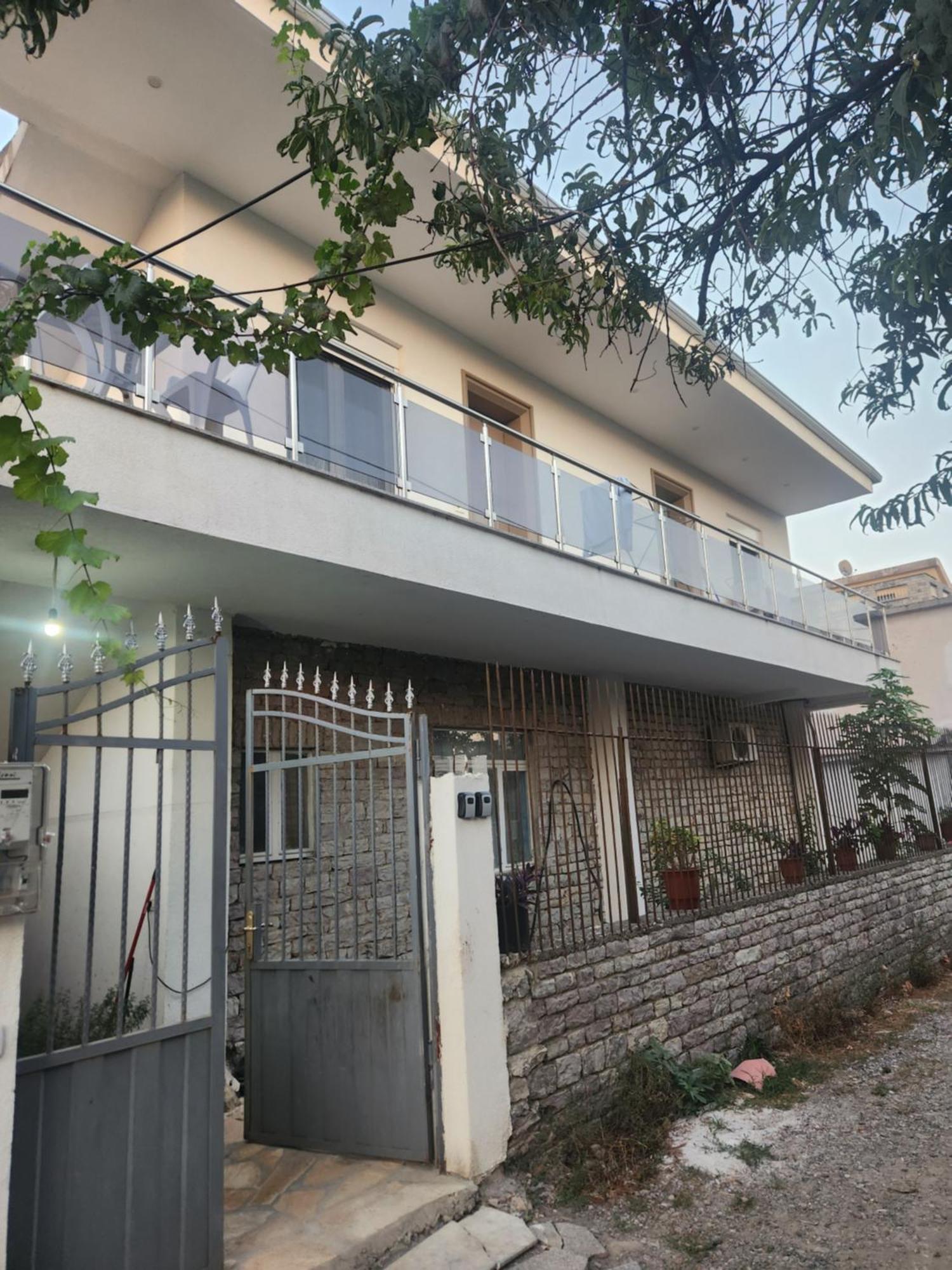 B&B Kroni 1 Shkodra Exterior foto